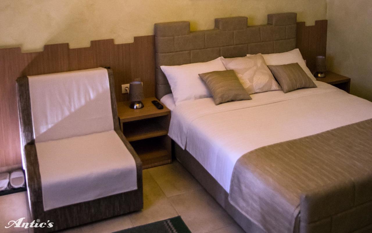 Motel Pizzeria Antic'S Laktaši Εξωτερικό φωτογραφία